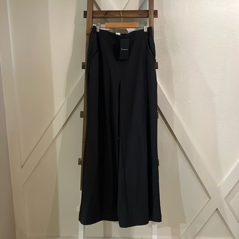 NWT Fabletics Women’s Joggers
